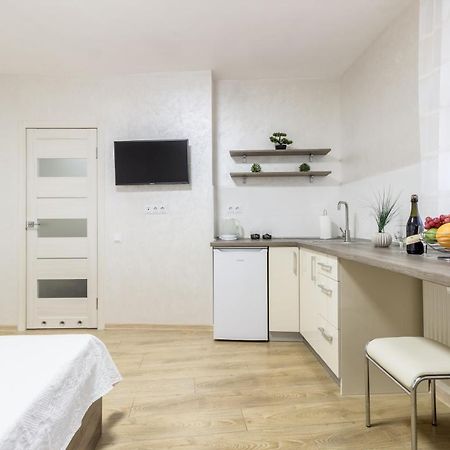 City Center Vip Studio Apartment リヴィウ エクステリア 写真