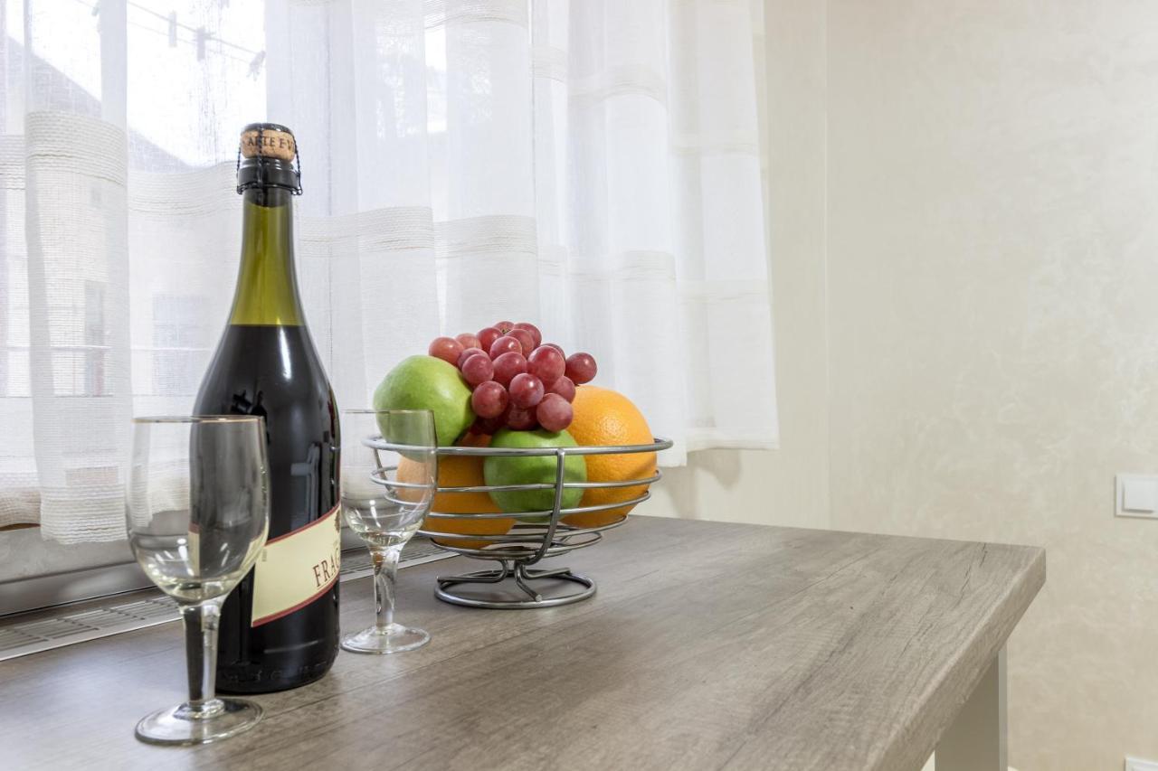 City Center Vip Studio Apartment リヴィウ エクステリア 写真